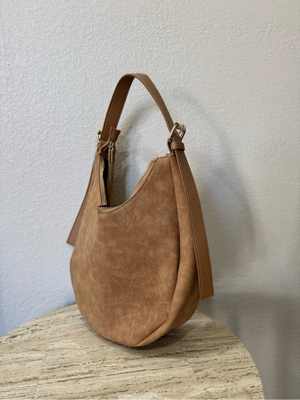 Everyday Tan Shoulder Hobo Bag with Gold Hardware